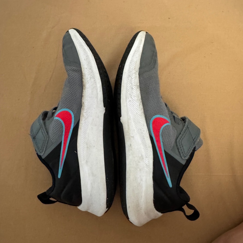 Nike Downshifter 13C Toddler Running Shoes Gray Red Black Hook and Loop‎ - Picture 4 of 7